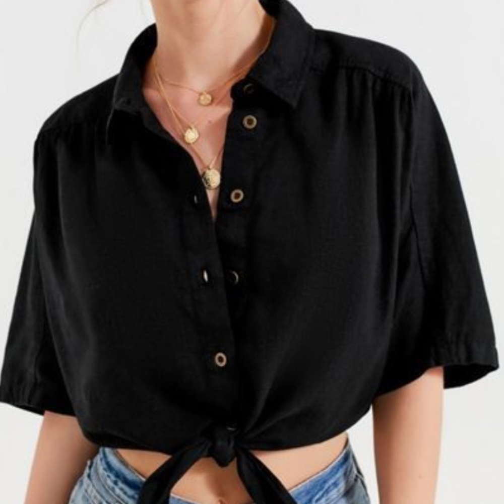 BDG Jena Tie Front Blouse (NWOT)